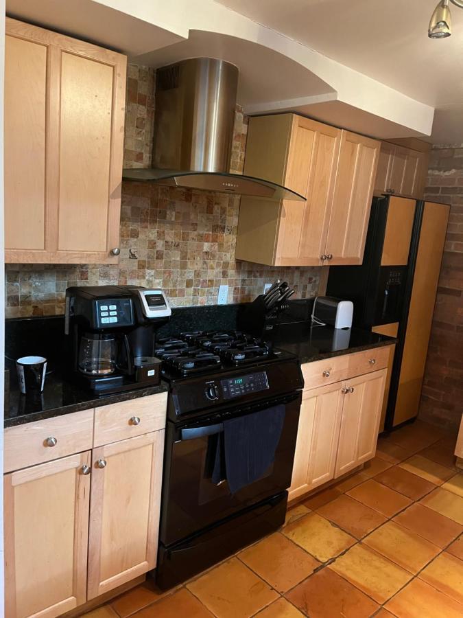 Full Loft-style Near Omni Apartamento New Haven