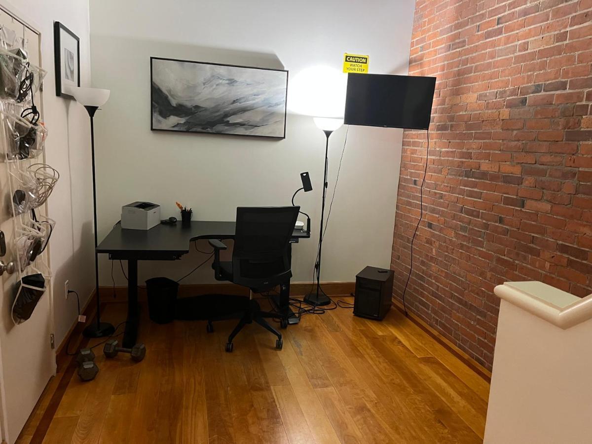 Full Loft-style Near Omni Apartment New Haven
